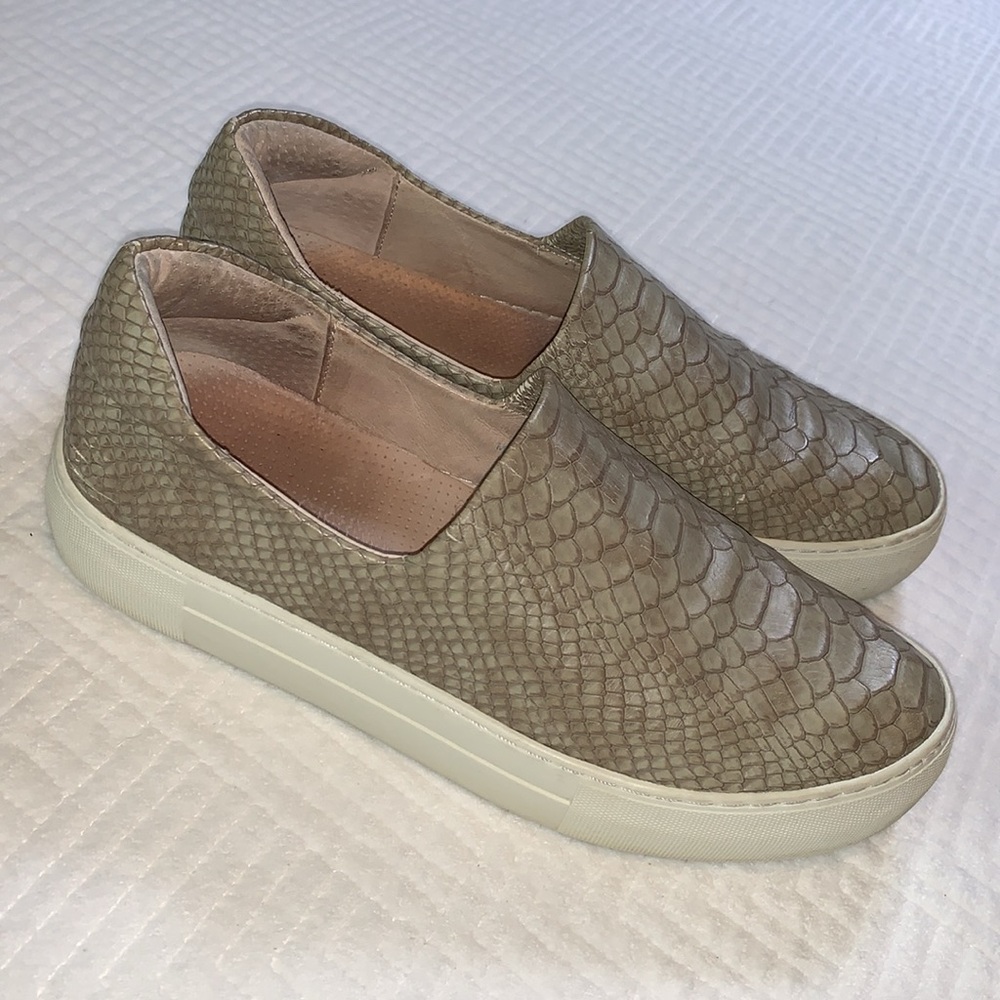 J/SLIDES Ariana Slip On Snake Embossed Platform Sneakers, Size 7.5